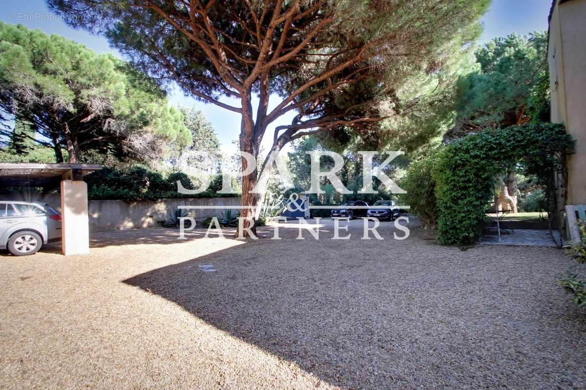 Maison à RAMATUELLE