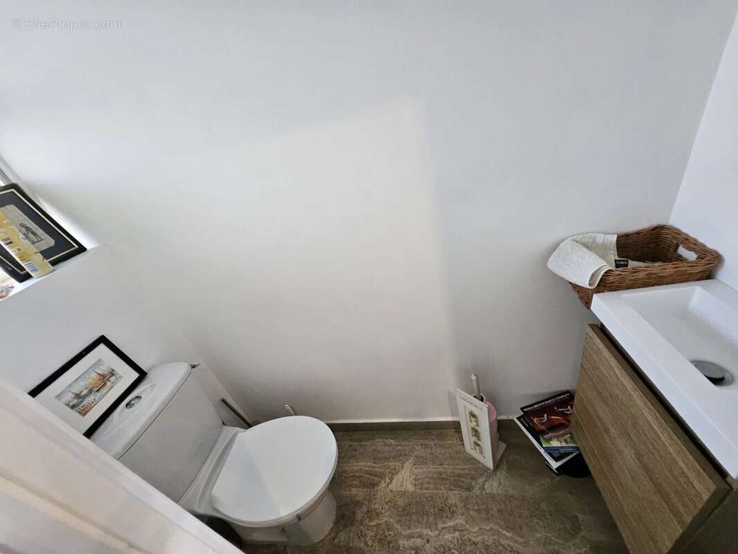 Appartement à VILLENEUVE-LOUBET