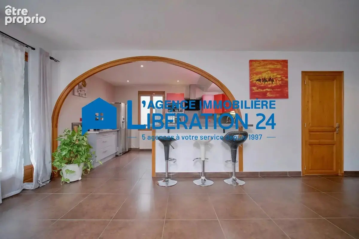 Spacieux appartement 5 pièces à Saint-Étienne - photo 6