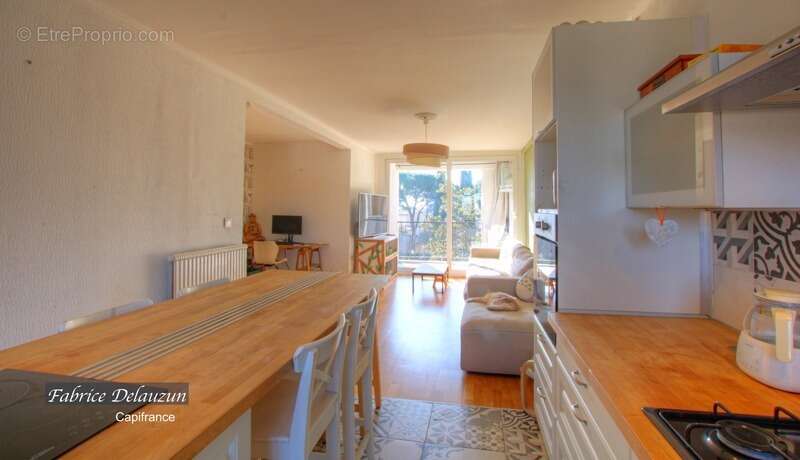 Appartement à SAINT-MARTIN-DE-CRAU