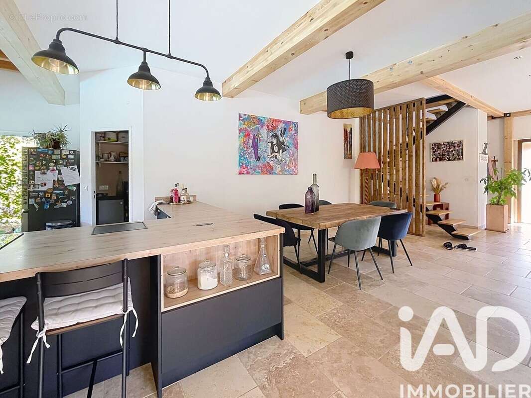 Photo 3 - Maison à MILLERY