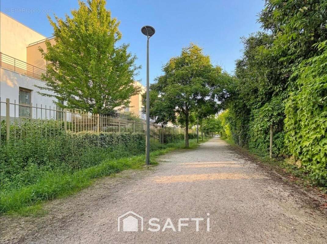 Photo 9 - Appartement à JUVISY-SUR-ORGE