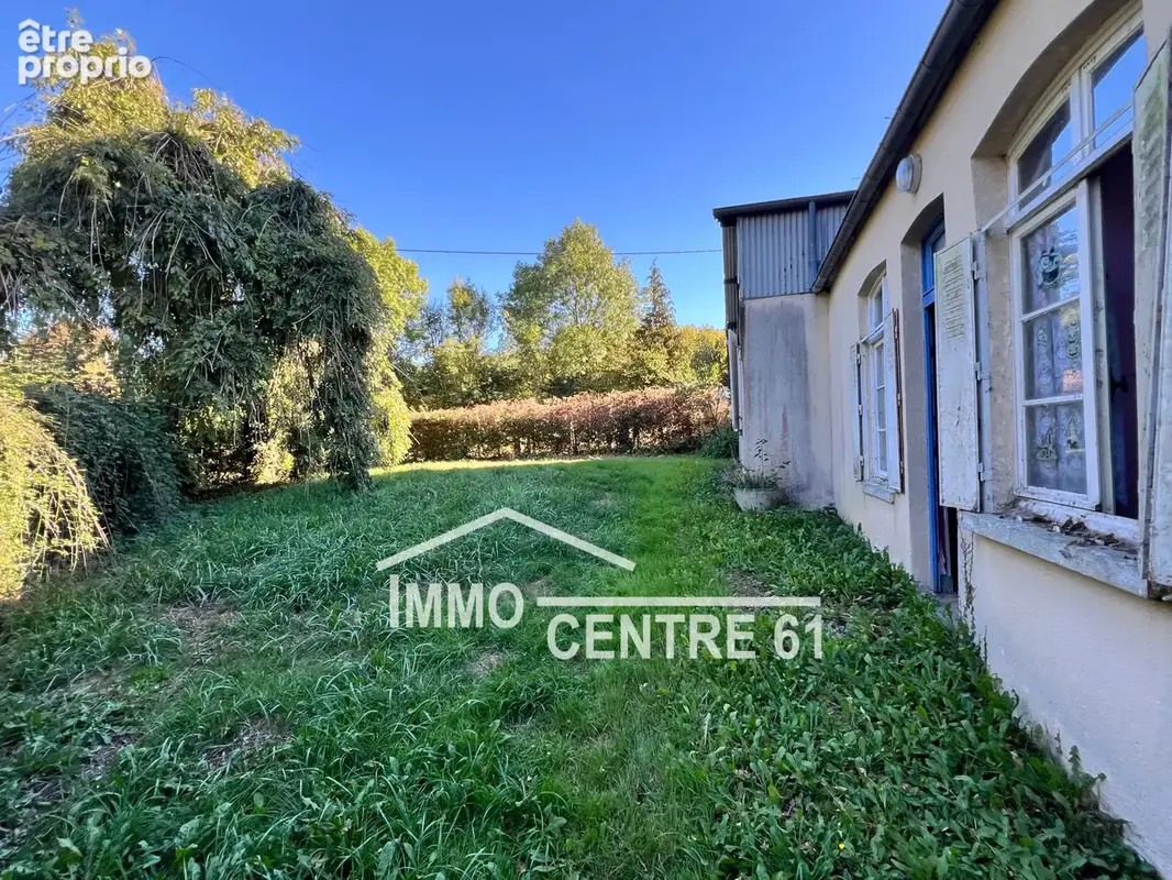 Maison à rénover avec grand garage - photo 12