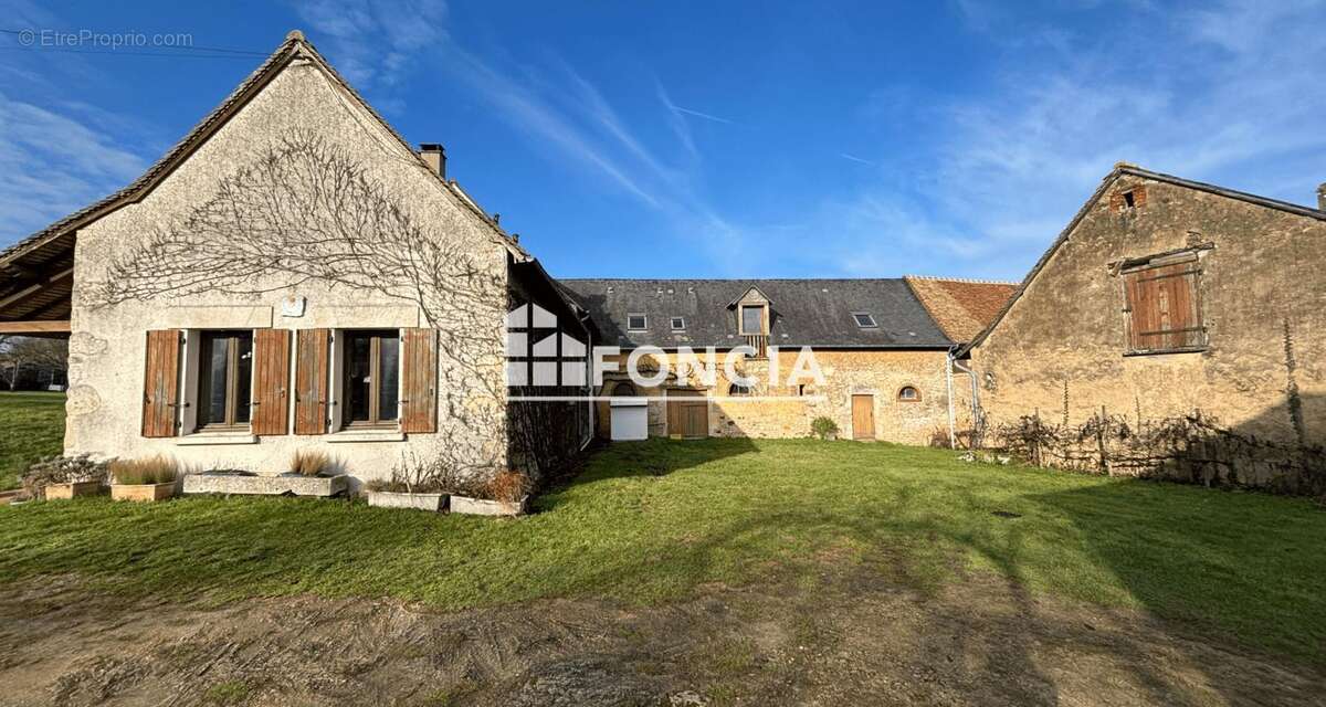 Maison à DOMFRONT-EN-CHAMPAGNE