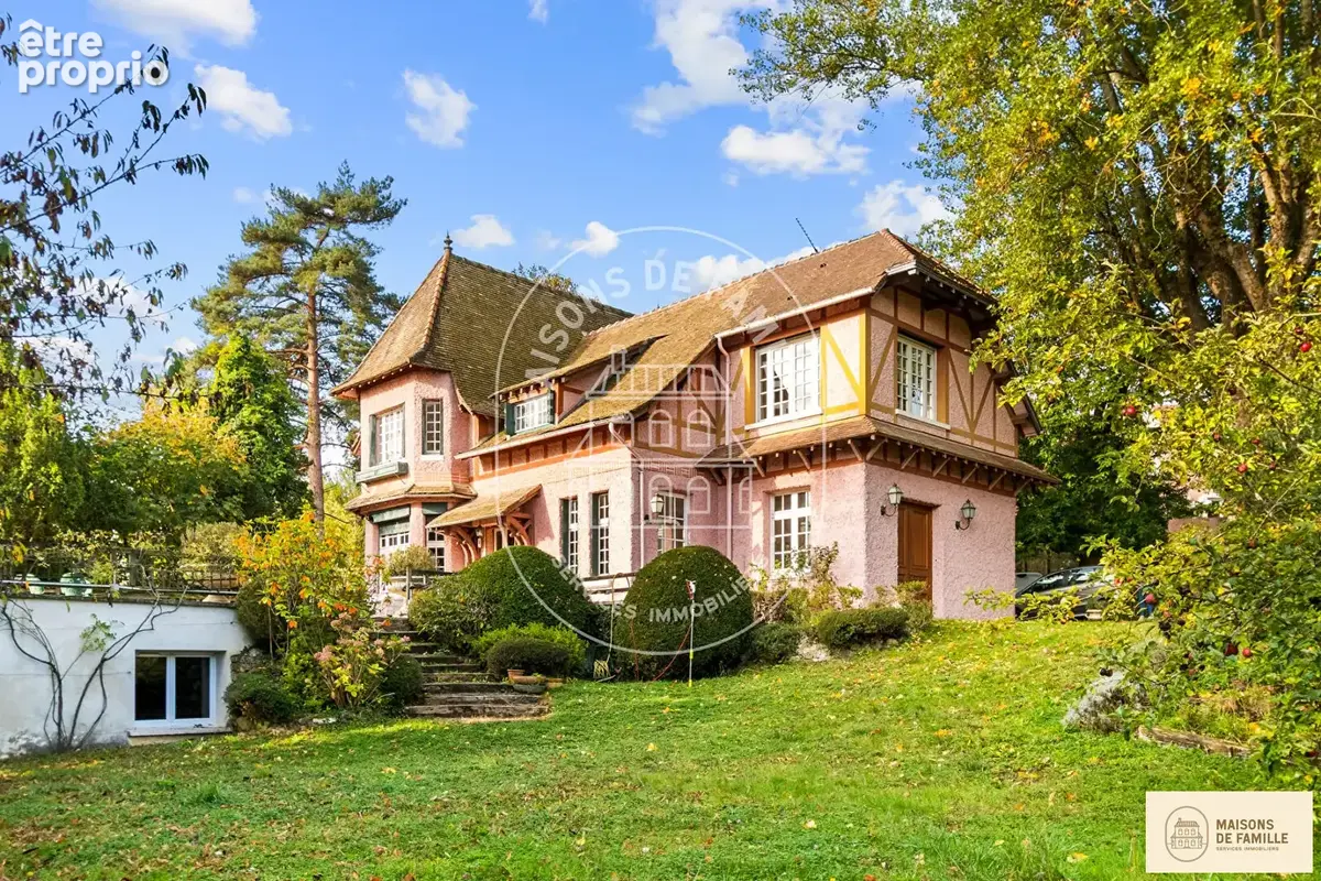 Maison à LA CELLE-SAINT-CLOUD