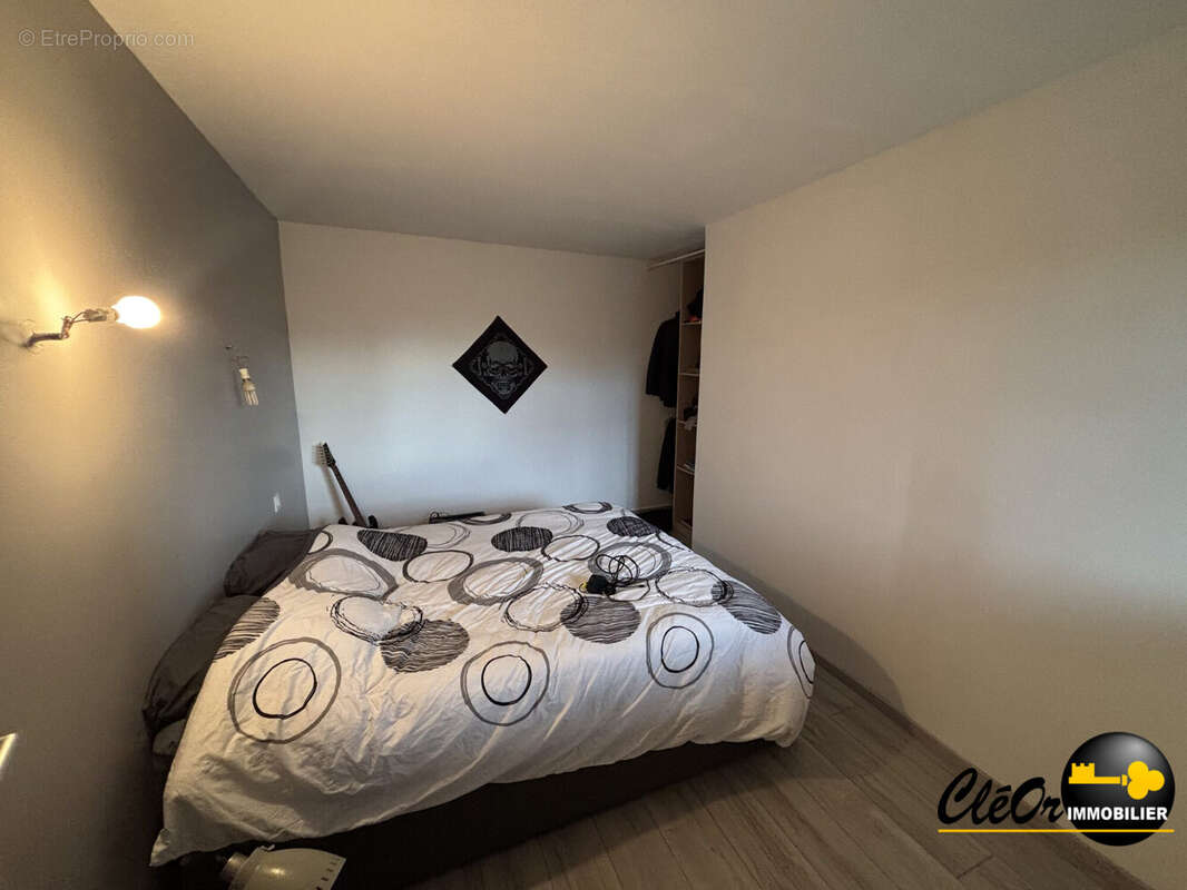 Maison à LA CHAPELLE-SAINT-SAUVEUR