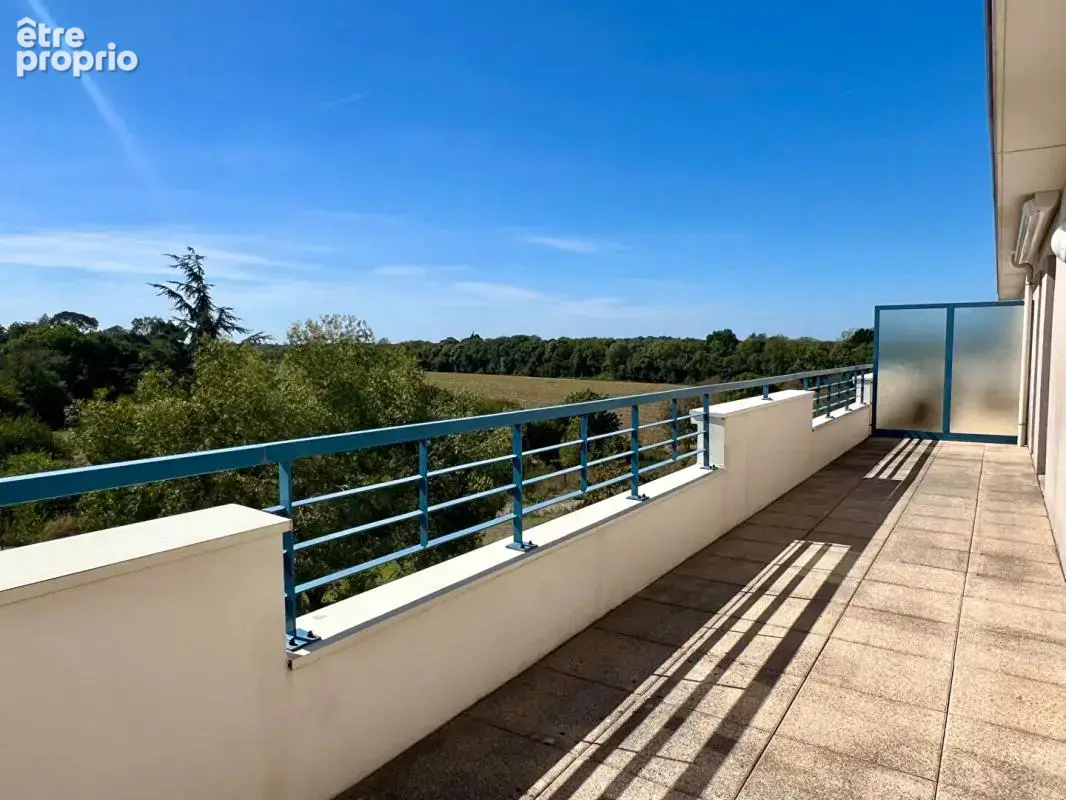 Appartement avec terrasse panoramique et vue imprenable sur la Loire - photo 1