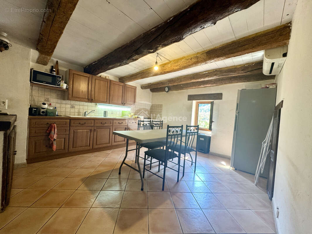 Maison de village - Les Sausses - Terrain de 46m2 - photo 6