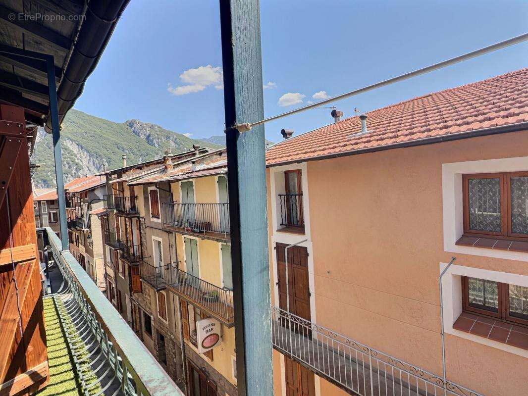 Proche des accès pour la Gordolasque, appartement très lumineux - photo 2