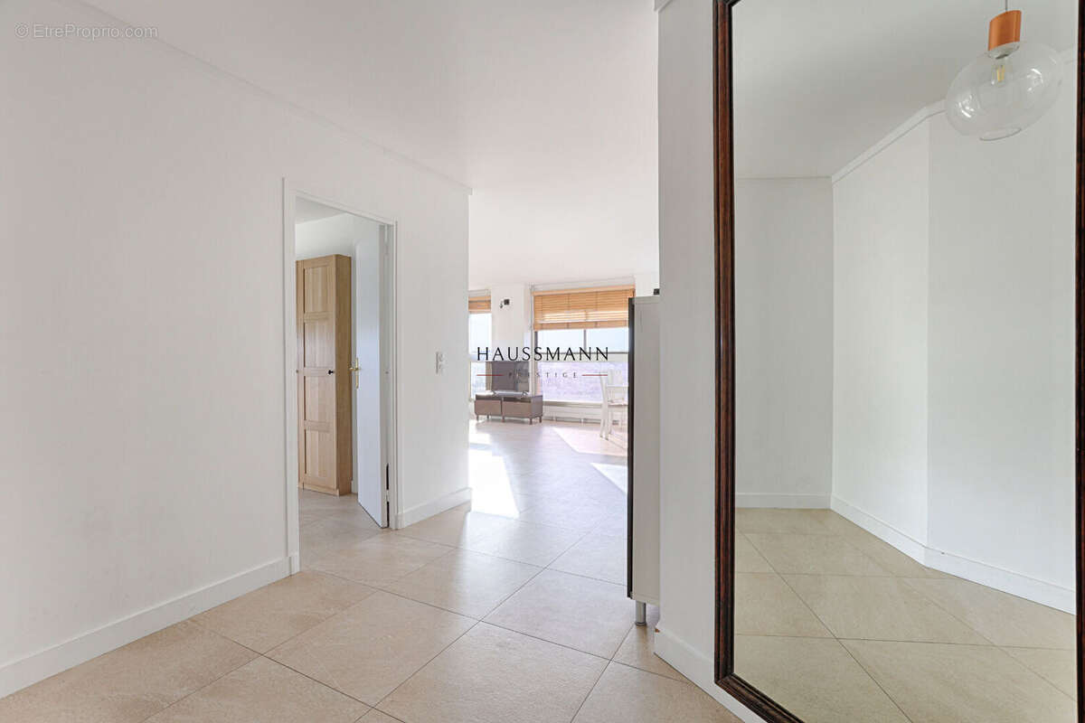 Appartement à PARIS-15E