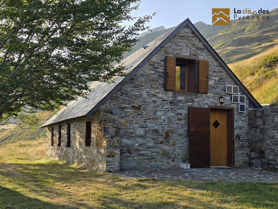 Maison à LUZ-SAINT-SAUVEUR