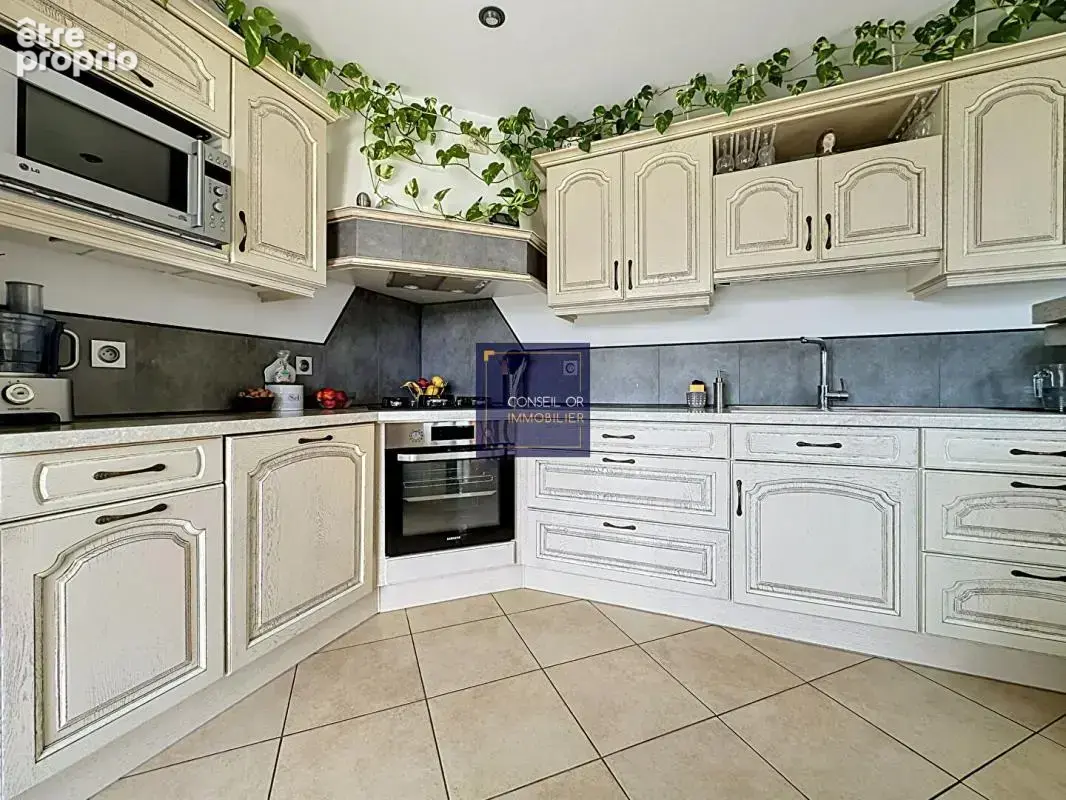 Appartement Brignais - hyper centre - T4 - photo 3