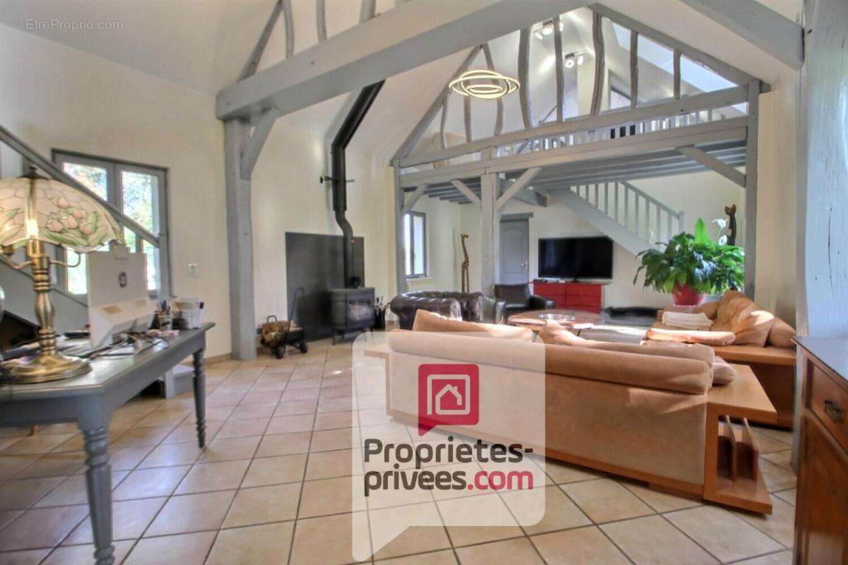 A vendre à 1h15 de paris - superbe propriete avec piscine, mare, dependances, terrain 2,3 hectares - photo 4