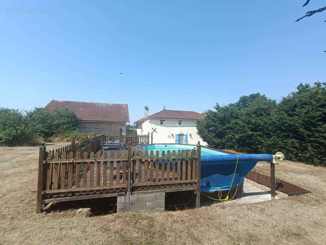 Maison à PLEUVILLE