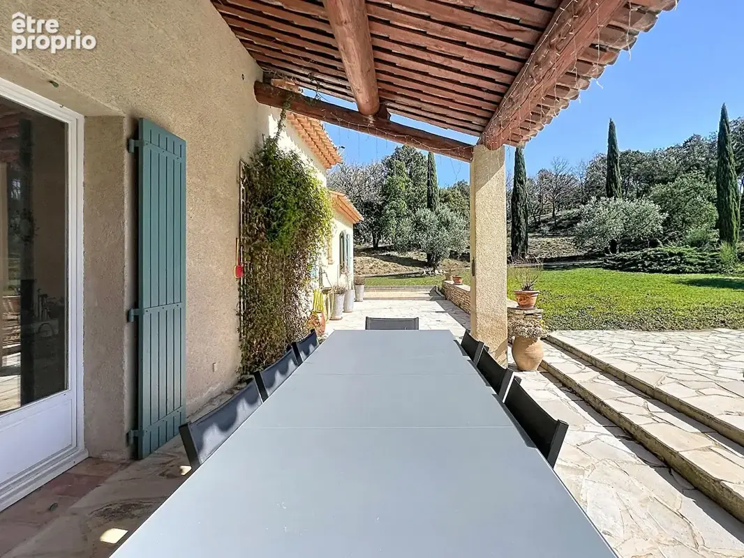 Vaugines - Propriété de 190 m² au coeur du Luberon, sur 2,2 ha sans vis-à-vis - photo 3