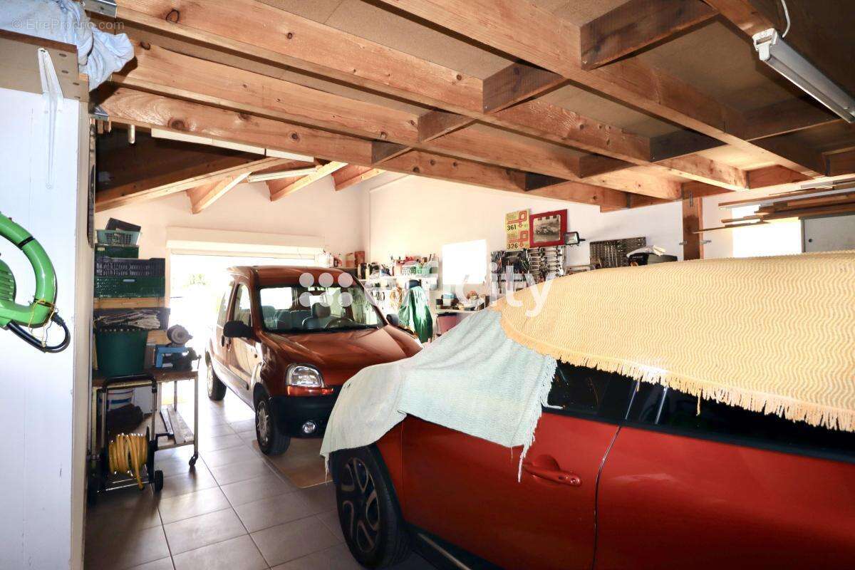 Maison à MESCHERS-SUR-GIRONDE