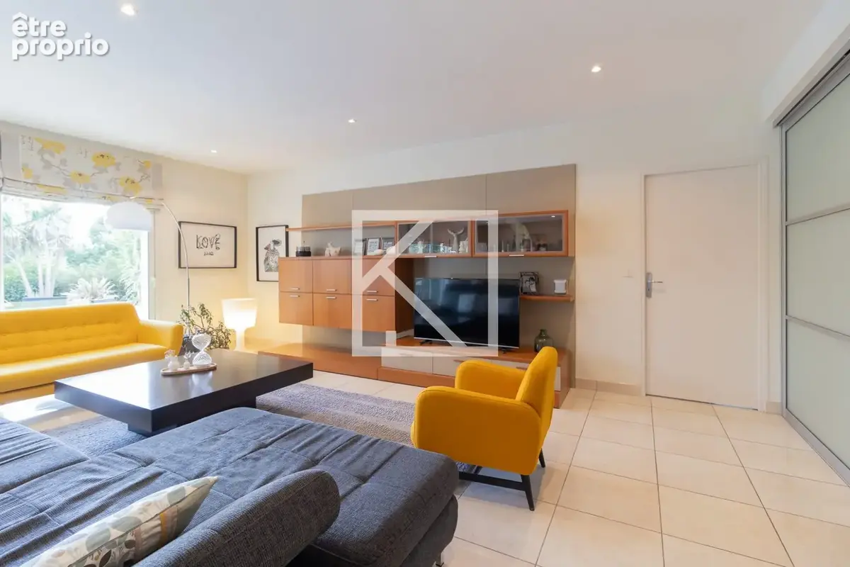 Maison 9 pièces 245 m² à vendre à Cholet (49300) - photo 5