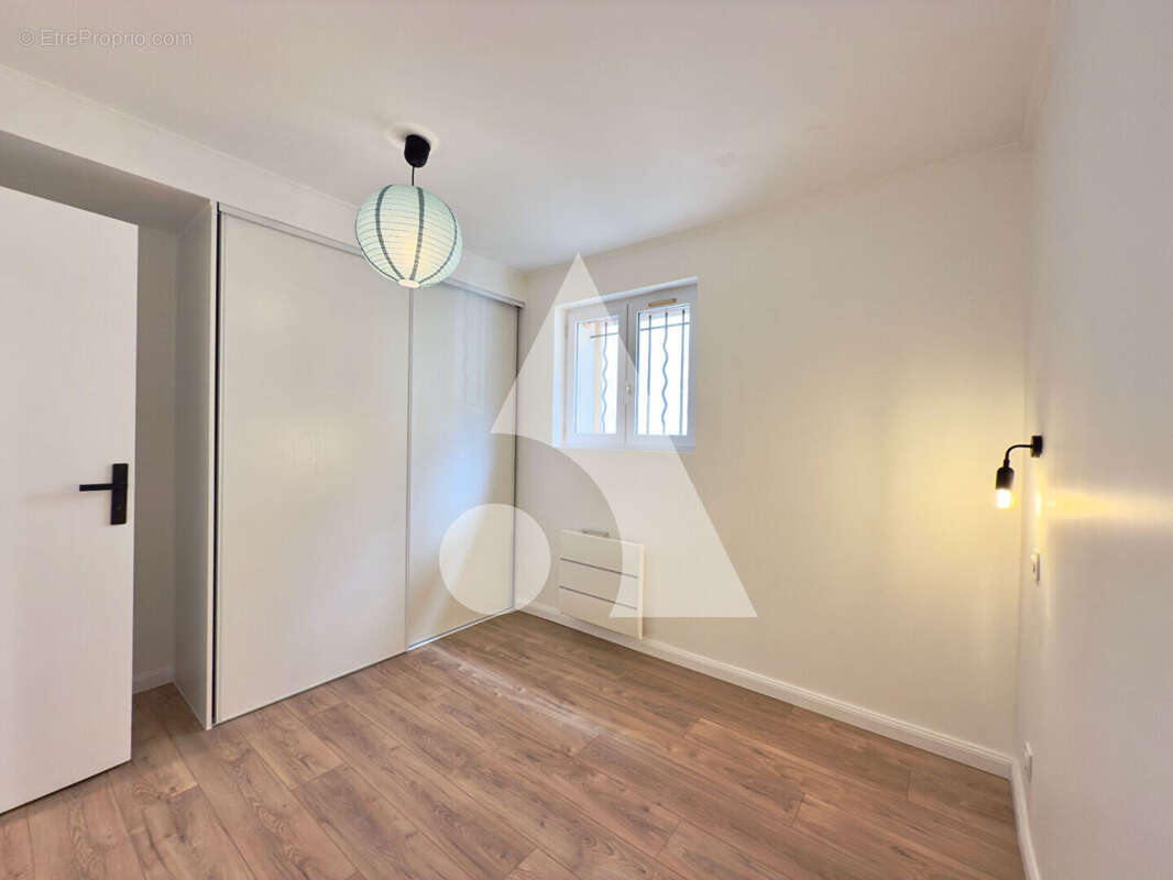 Appartement à EGUILLES