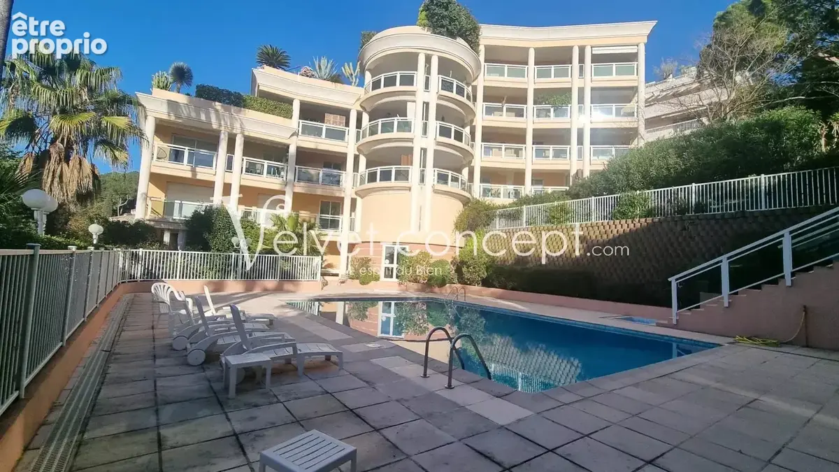 Appartement à LE CANNET