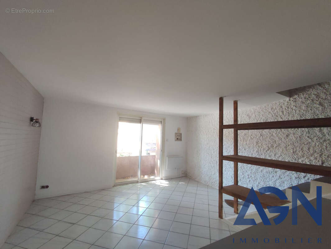 Appartement à VIAS