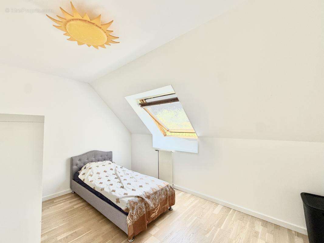 Maison 150 m² à Courdimanche  - photo 20