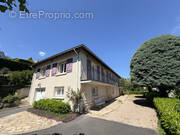 Maison à LA TOUR-EN-JAREZ