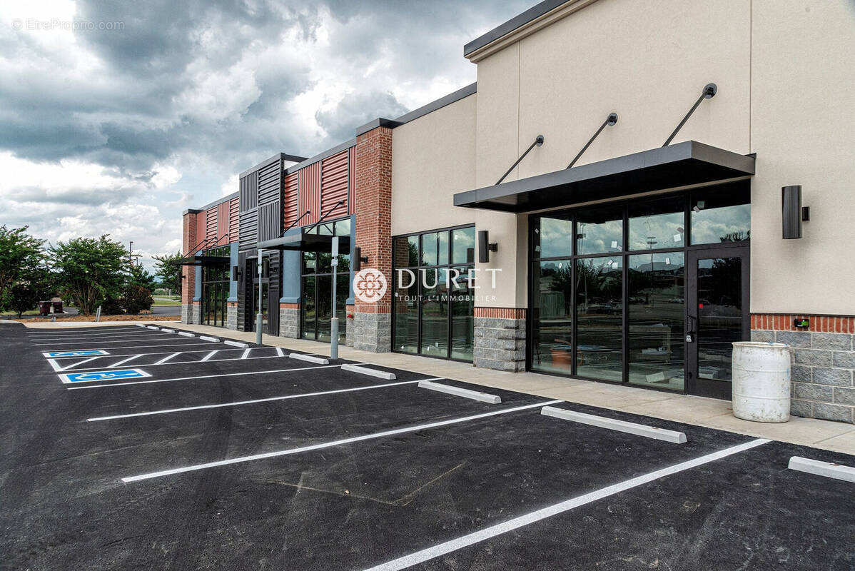 Commerce à LA ROCHE-SUR-YON