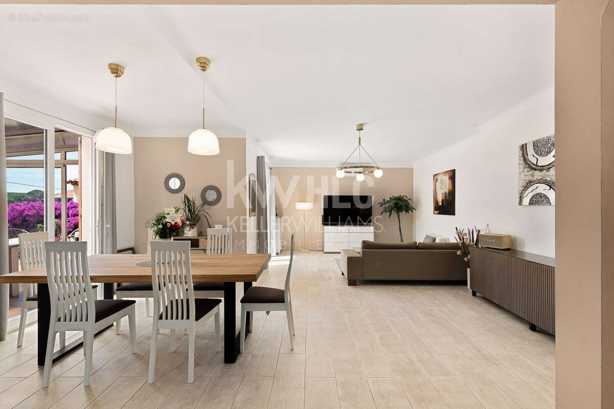 Maison 130 m² à Le Cannet  - photo 4