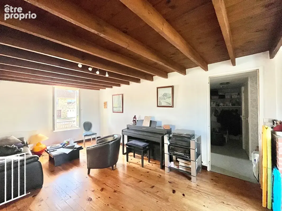 Maison Montillieres Sur Orne 3 pièce(s) 60 m2 - vaste salon séjour - sous-sol complet  - dans le bourg au calme - photo 5