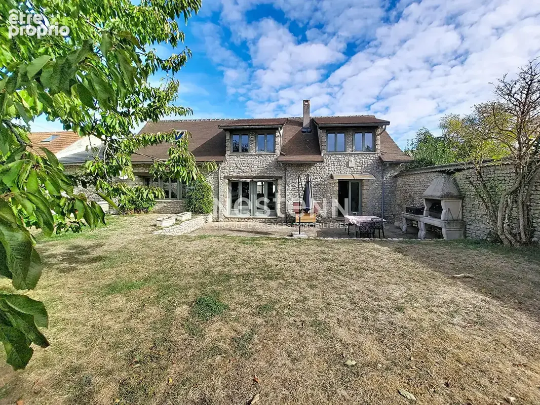Photo Maison à Baudreville au prix de 273 000€