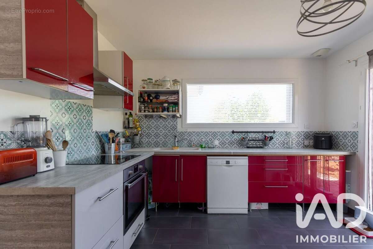 Maison 113 m² à Blyes  - photo 9