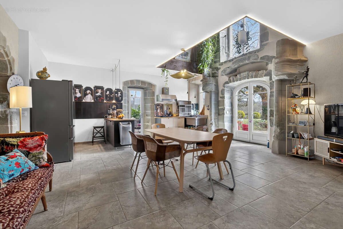 Maison à MARIGNY-SAINT-MARCEL