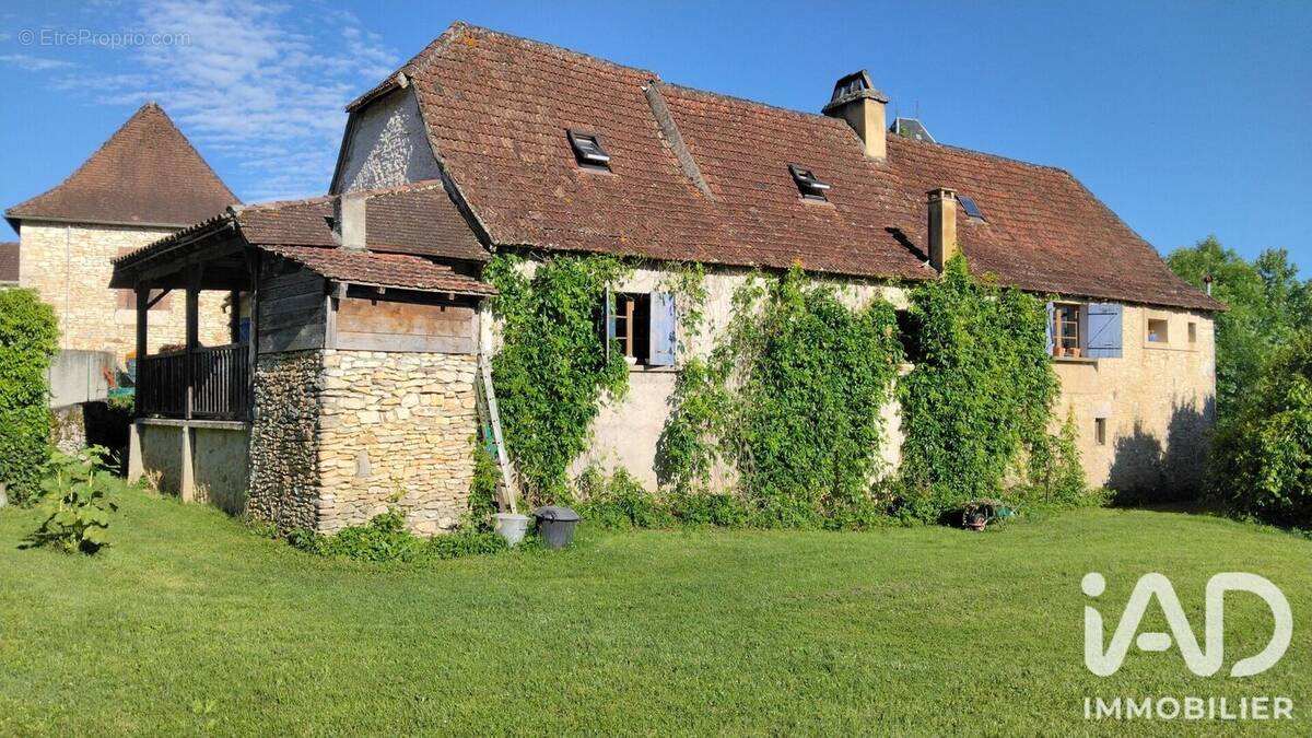 Maison 150 m² à Blars  - photo 1