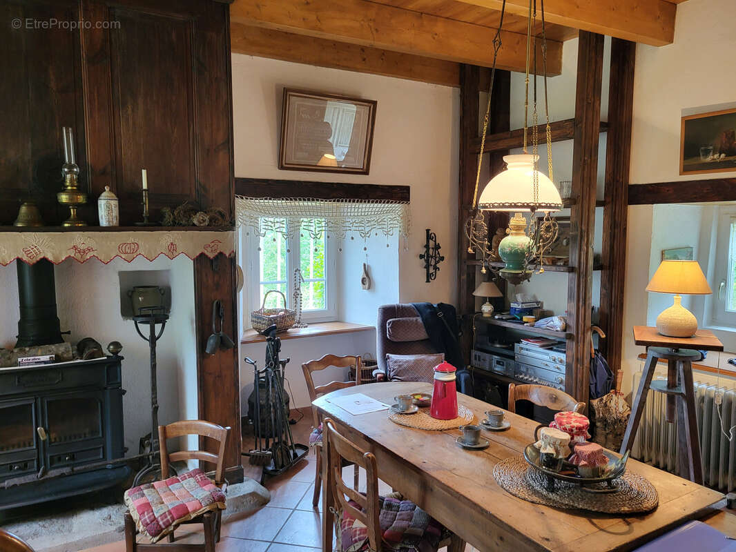 Maison à ALLANCHE