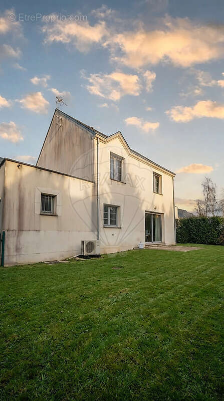 Maison à SAINT-DENIS-EN-VAL