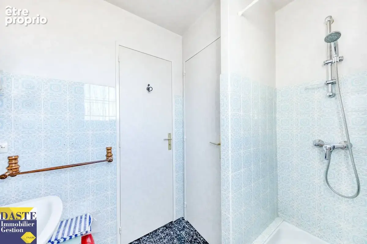 Maison située dans le quartier Clos Dame Gille - photo 8