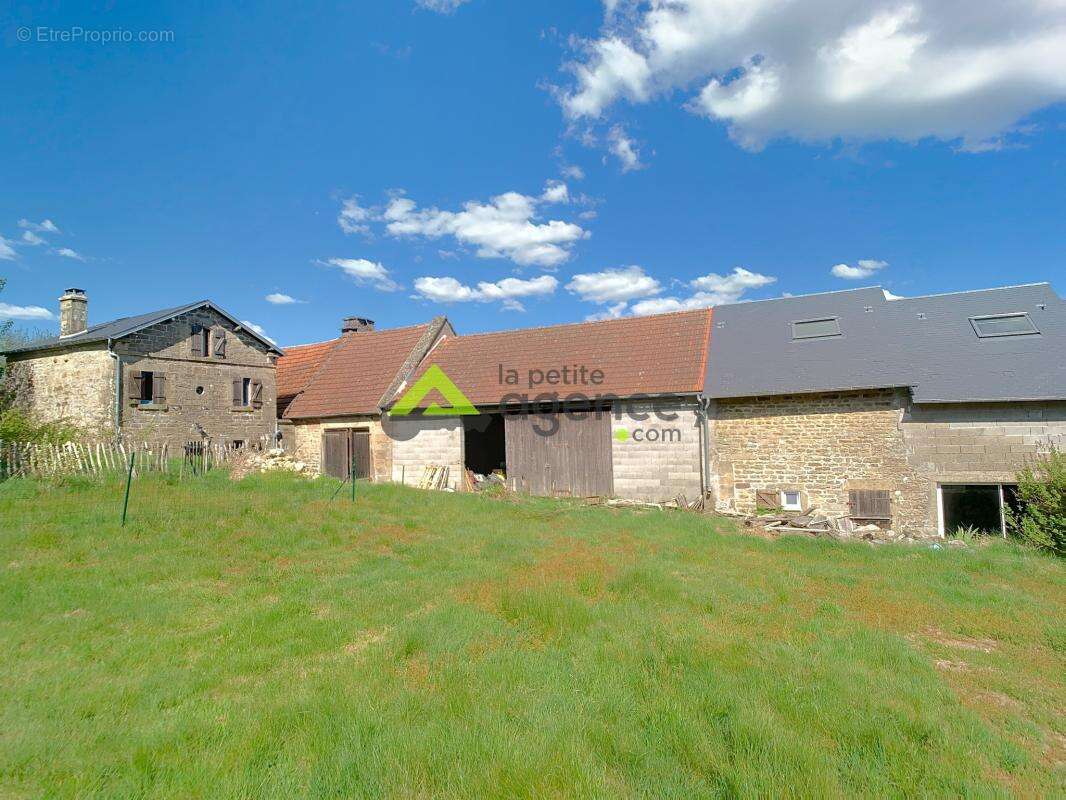 Maison à ROYERE-DE-VASSIVIERE