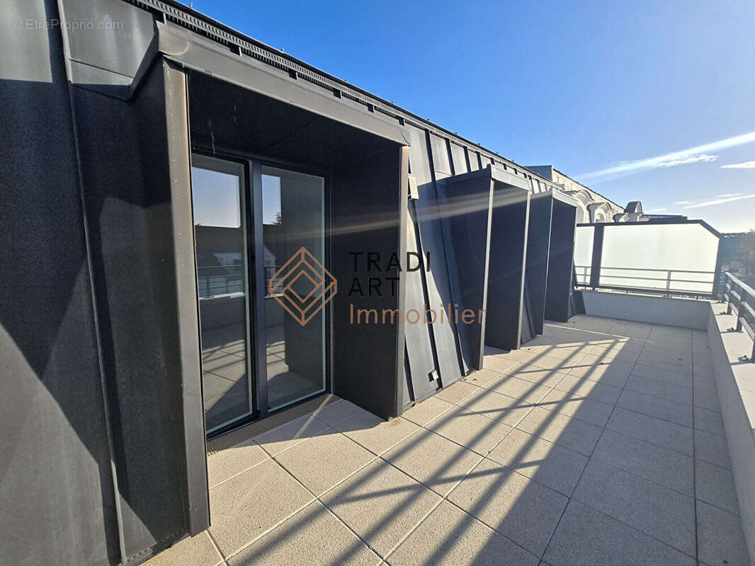 Appartement à SAINTE-GENEVIEVE-DES-BOIS