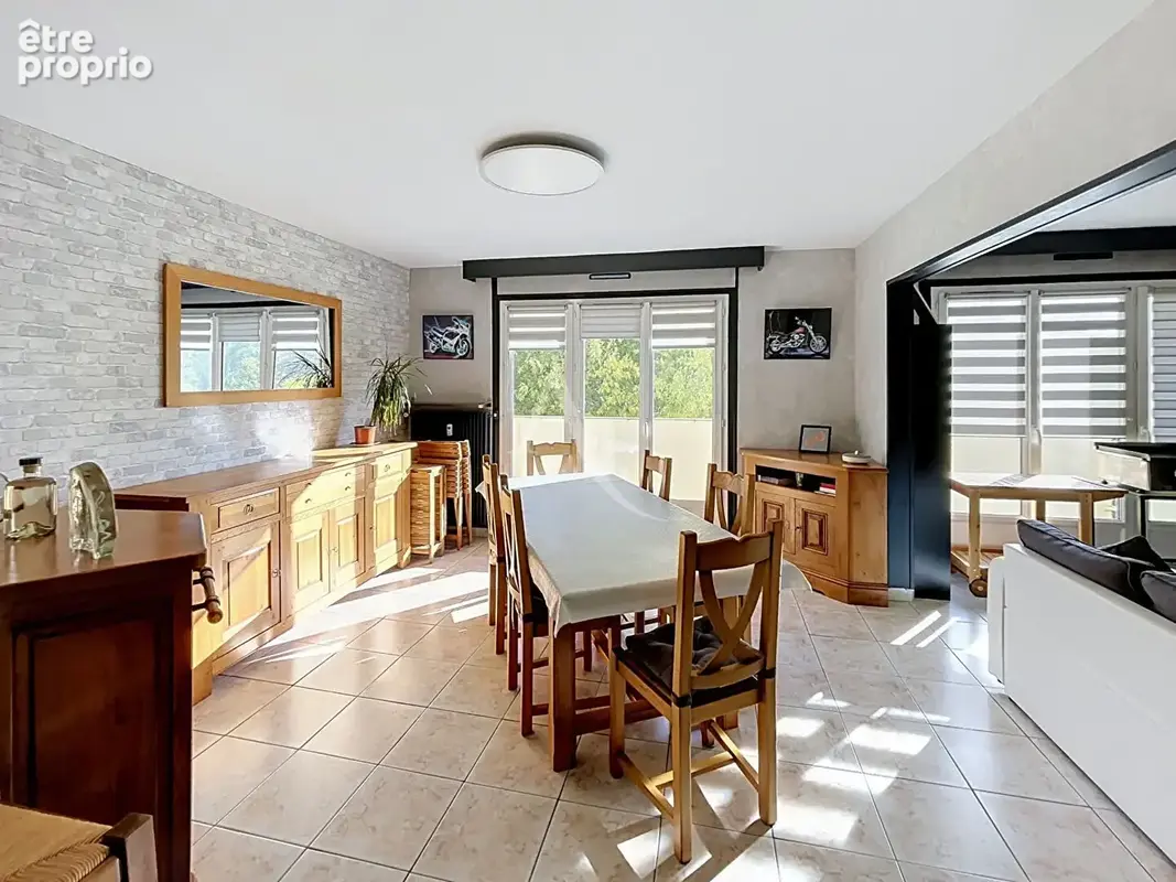 Appartement à SAINT-FARGEAU-PONTHIERRY