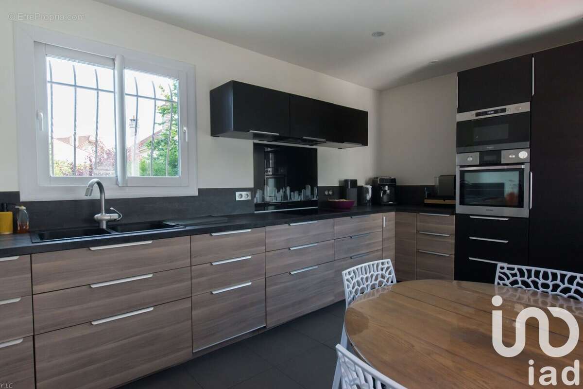 Photo 5 - Maison à VILLENEUVE-LE-ROI