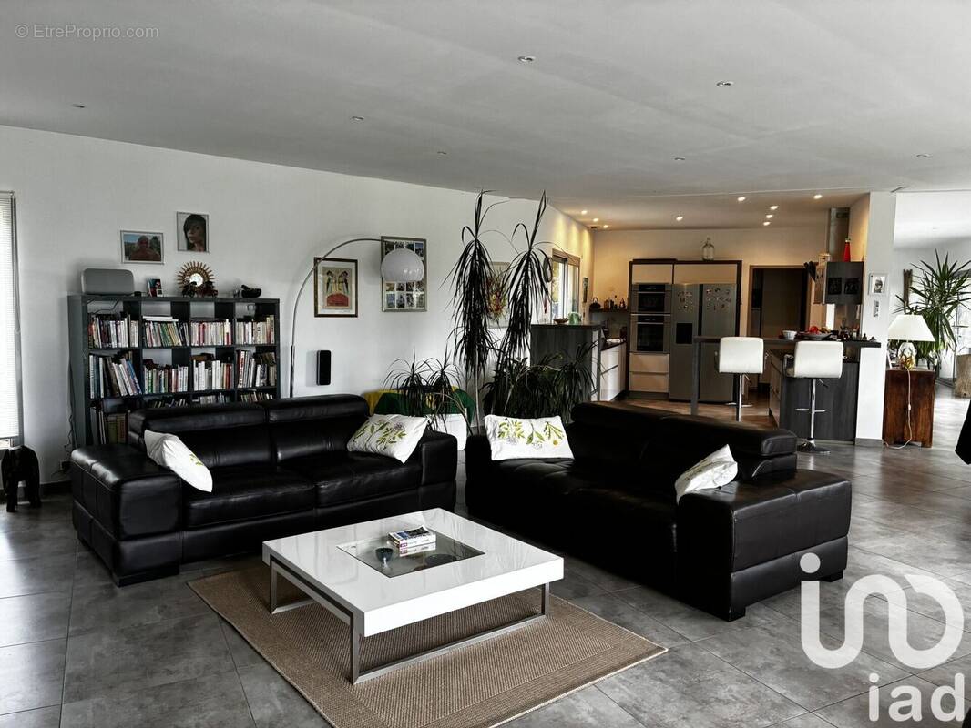 Photo 1 - Maison à VERNEGUES