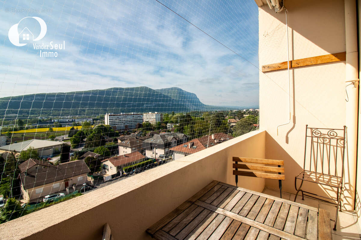 Appartement à AMBILLY