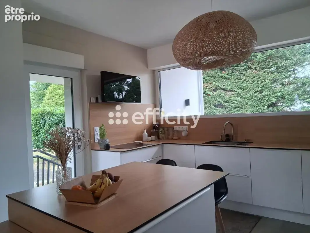 Maison 10 pièces 208 m² à vendre à Alencon (61000) - photo 3