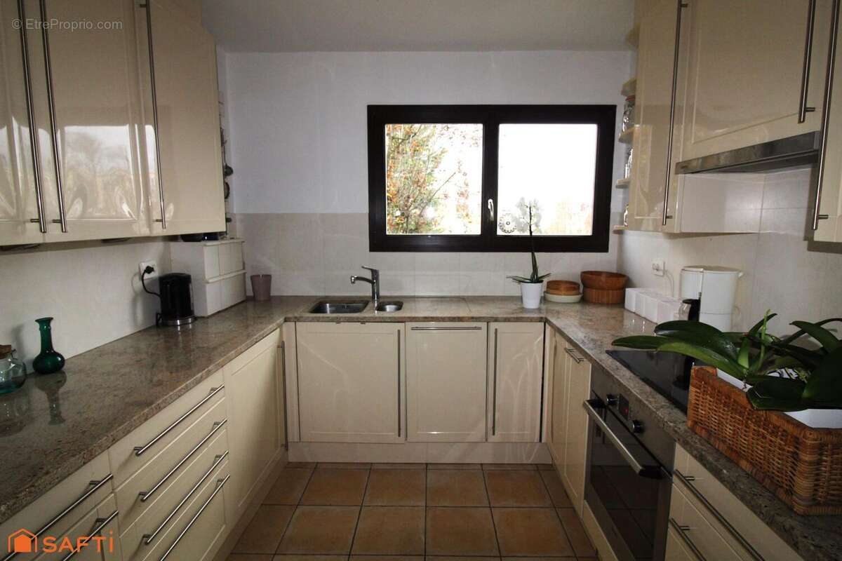 Photo 4 - Appartement à BOURG-LA-REINE