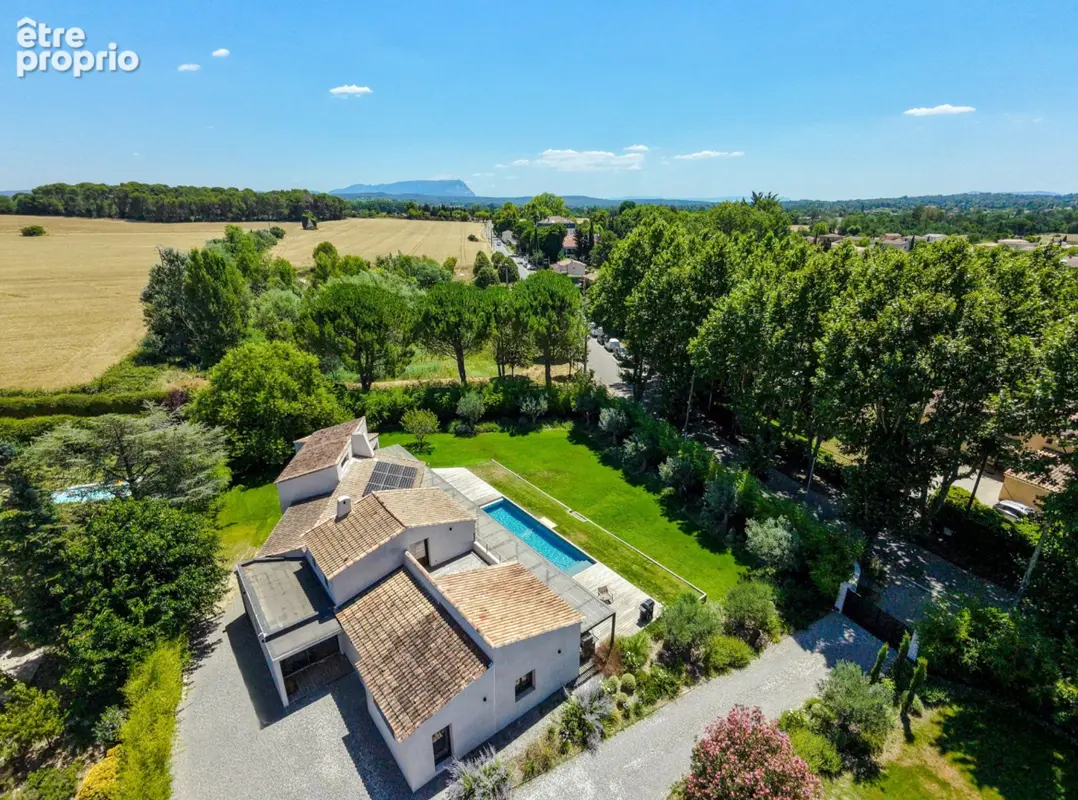 Puyricard  260m² sur 2300m² - photo 2