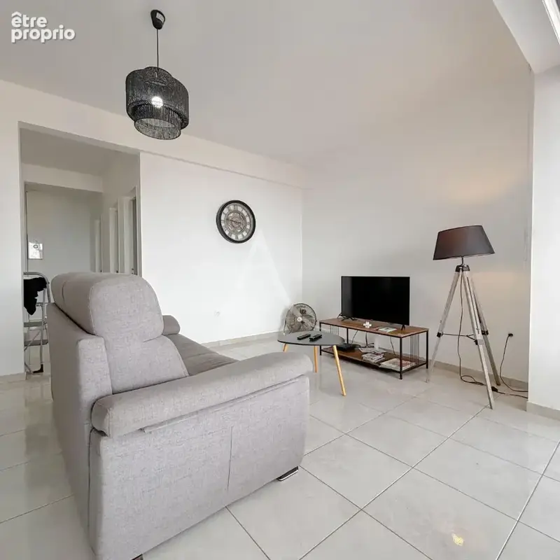 Appartement Sainte Luce T3 - photo 2