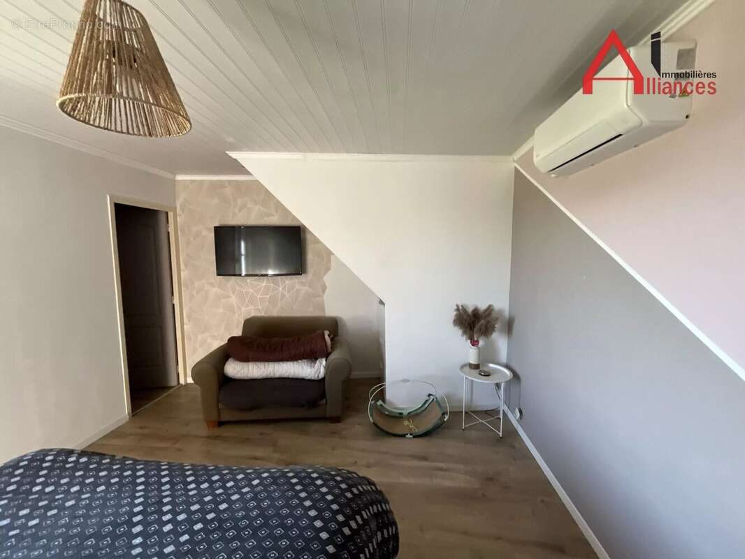 Maison 137 m² à Le Mesnil-Reaume  - photo 5