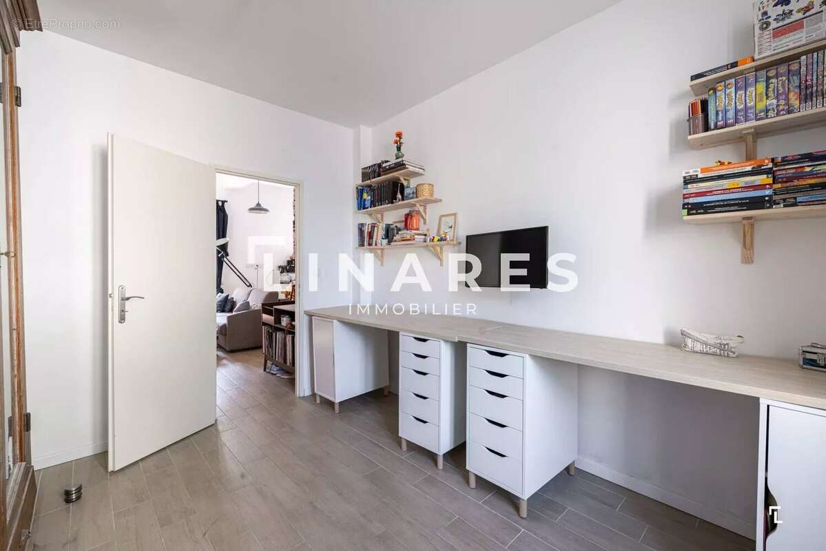 Appartement à MARSEILLE-4E