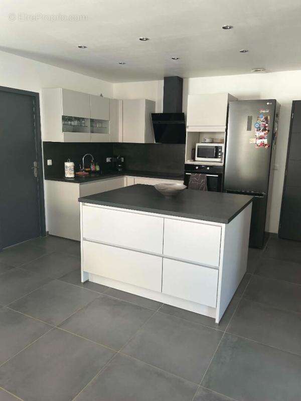 Maison Rocbaron 4 pièce(s) 103 m2 - photo 3