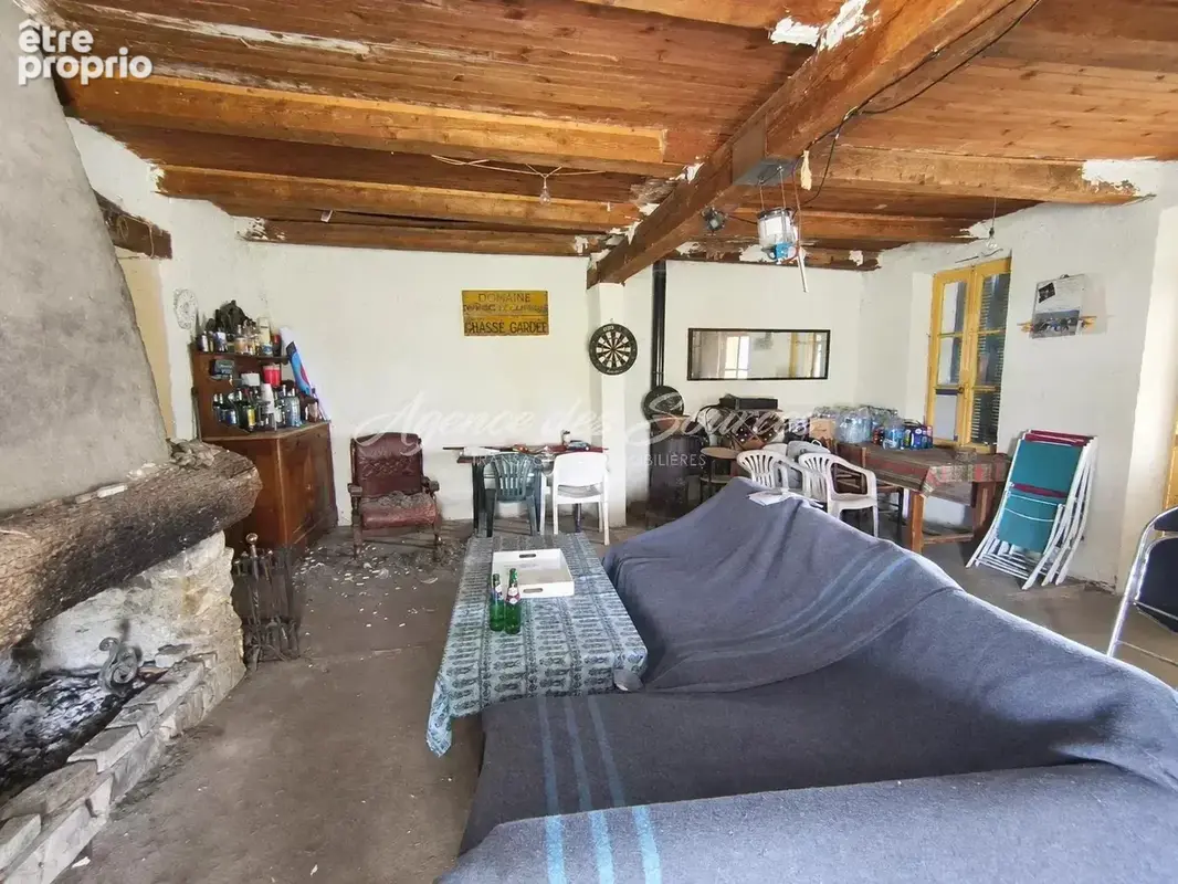 Cabanon de 100 m² sur 16.5 hectares à St-Martin - photo 2